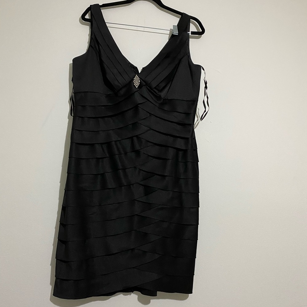 Black sleeveless dress Size 16/XL